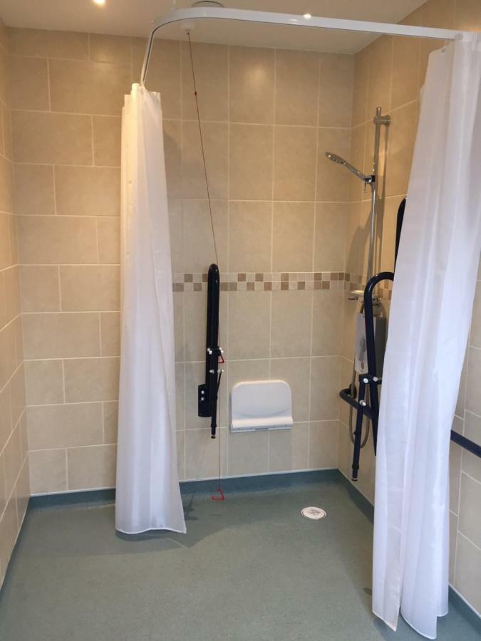 Neuadd Henllan Lodge ビルス・ウェールズ エクステリア 写真